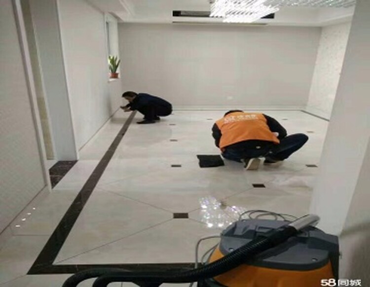 南京保洁公司，专业服务，品质保障