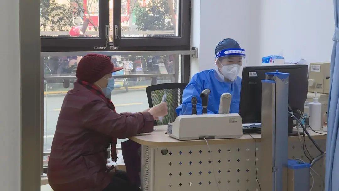 证明自己在医院的照片