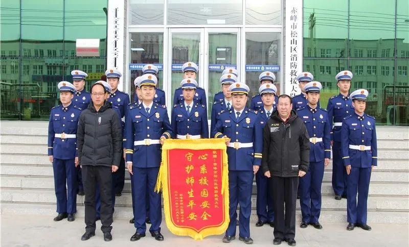 医院锦旗背后的温暖故事，一面锦旗，一份深情