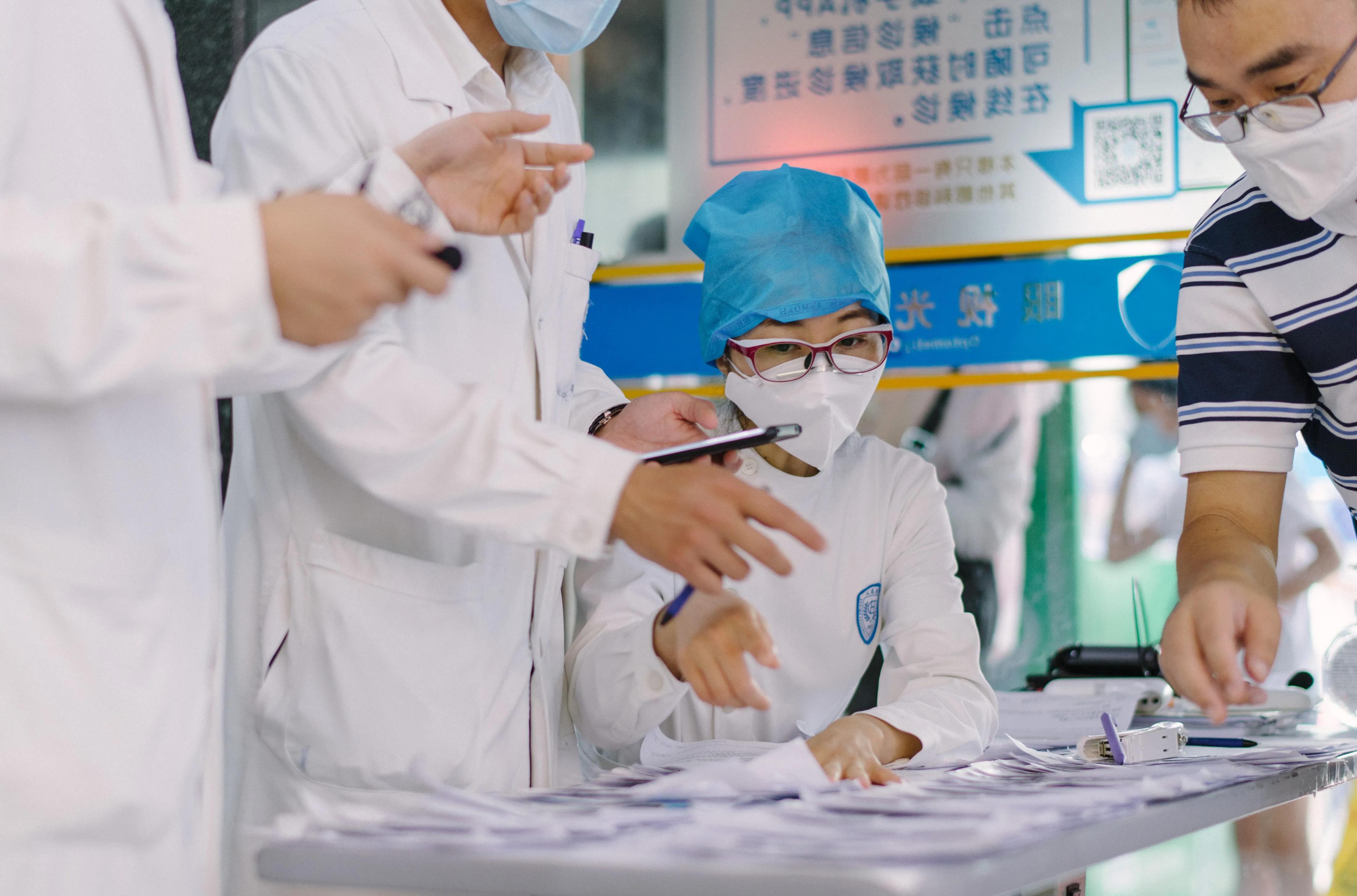 眼镜店验光与医院眼科验光的区别与选择指南