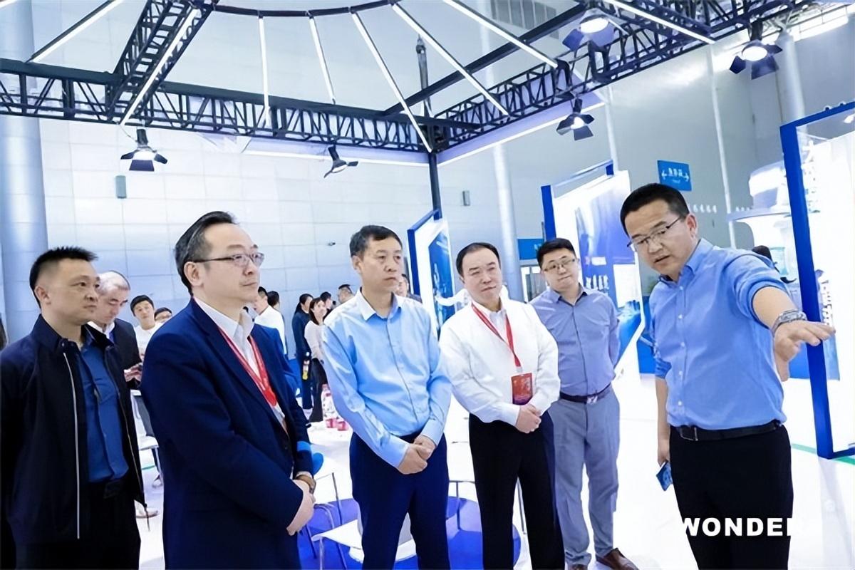 医药新闻热点大事件，2023年全球医疗创新与挑战