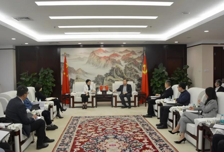 百强医药连锁，中国医药零售的领航者