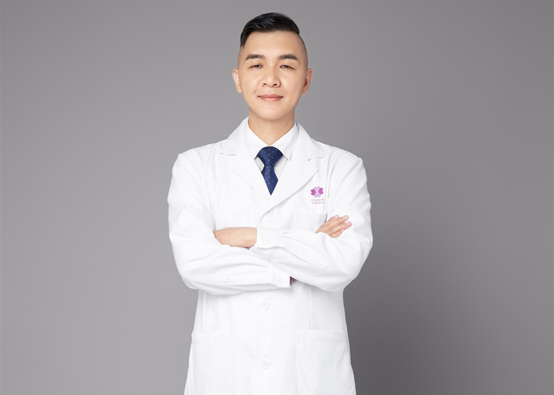 东莞皮肤专家医生，守护肌肤健康的守护者