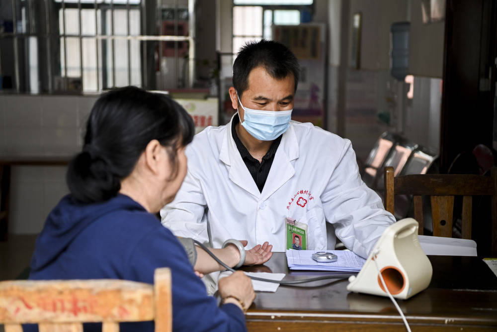 乡村医生年度工作总结，守护健康，情系乡土