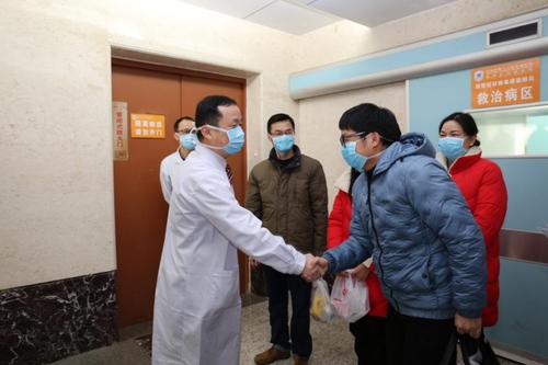 探索二级医院的角色与挑战，在医疗体系中的中流砥柱