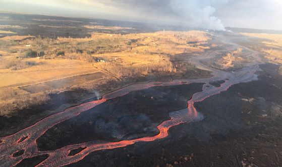 哥伦比亚抗议浪潮，社会不满的火山爆发